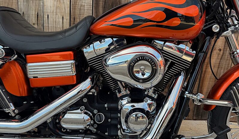 HARLEY DAVIDSON DYNA SUPER GLIDE CUSTOM lleno