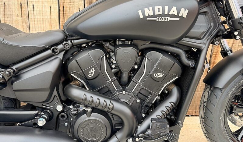 INDIAN SCOUT SIXTY BOBBER lleno