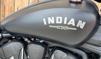 INDIAN SCOUT SIXTY BOBBER lleno