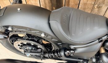 INDIAN SCOUT SIXTY BOBBER lleno