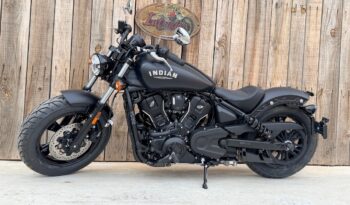 INDIAN SCOUT SIXTY BOBBER lleno