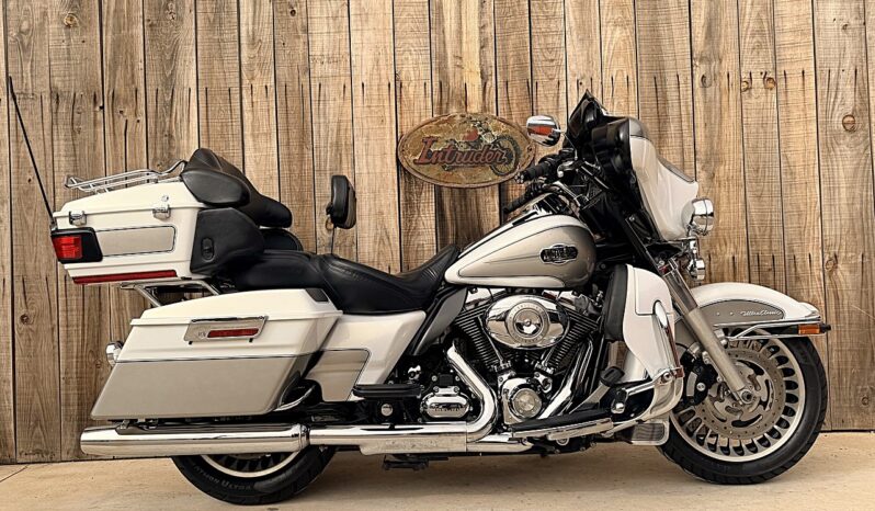 HARLEY DAVIDSON ELECTRA GLIDE ULTRA CLASSIC lleno