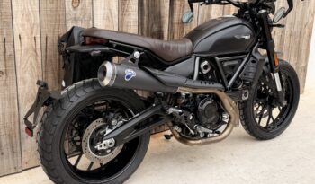 DUCATI SCRAMBLER ICON DARK lleno