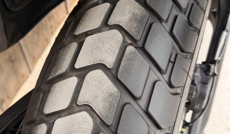 DUCATI SCRAMBLER ICON DARK lleno