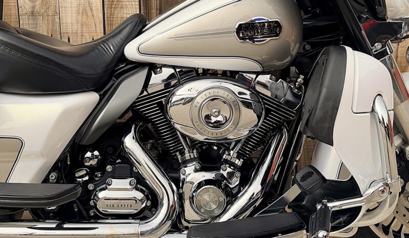 HARLEY DAVIDSON ELECTRA GLIDE ULTRA CLASSIC lleno