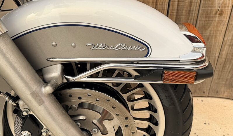 HARLEY DAVIDSON ELECTRA GLIDE ULTRA CLASSIC lleno