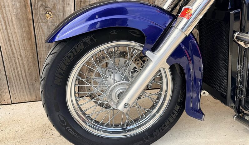 SUZUKI C800 INTRUDER lleno