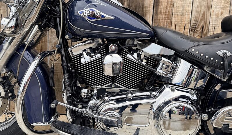 HARLEY DAVIDSON HERITAGE SOFTAIL CLASSIC lleno