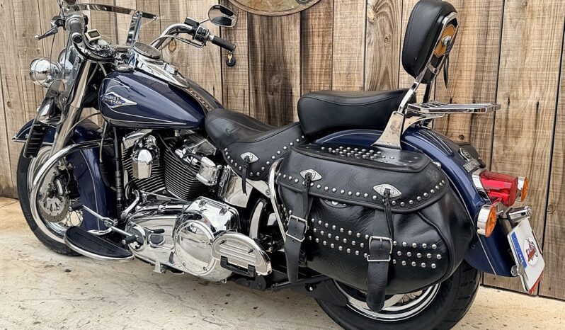 HARLEY DAVIDSON HERITAGE SOFTAIL CLASSIC lleno