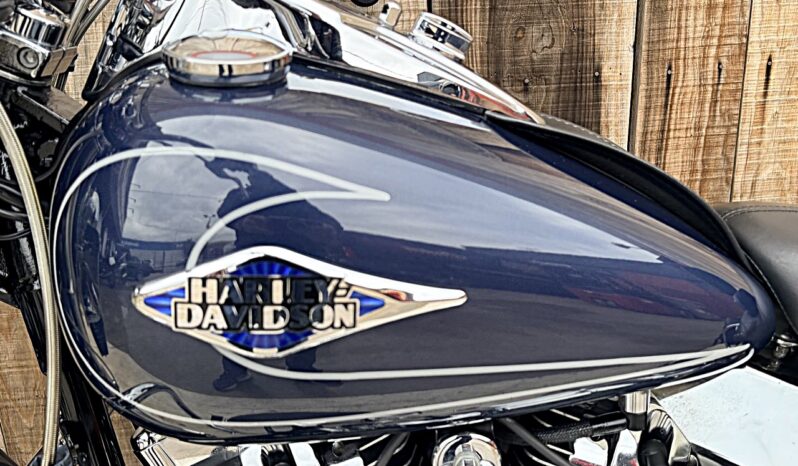 HARLEY DAVIDSON HERITAGE SOFTAIL CLASSIC lleno
