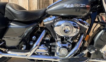 HARLEY DAVIDSON ROAD KING CUSTOM lleno