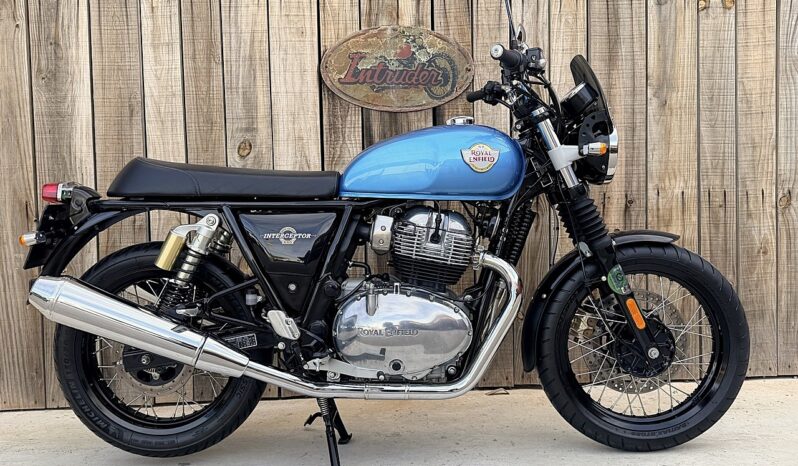 ROYAL ENFIELD INTERCEPTOR 650 lleno