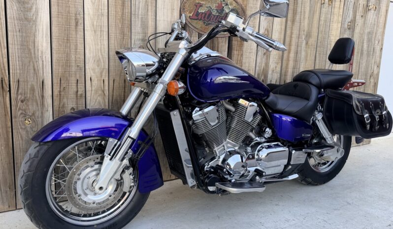HONDA VTX1800 RETRO lleno