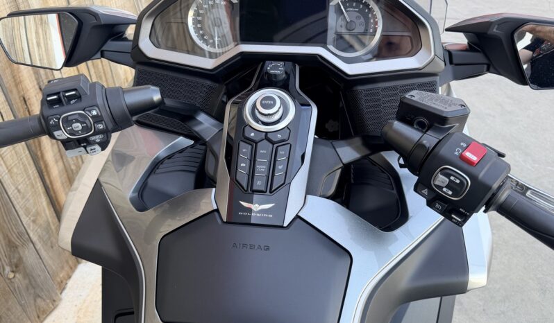 HONDA GL1800 GOLDWING lleno