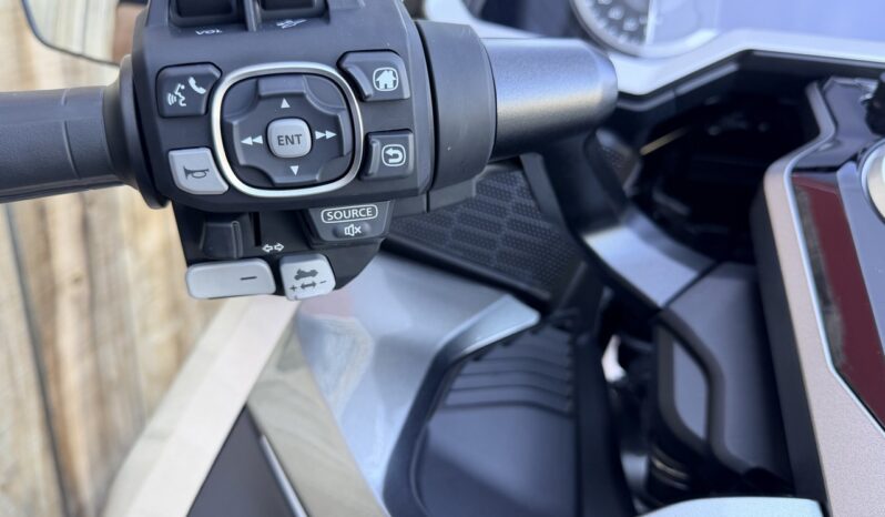 HONDA GL1800 GOLDWING lleno