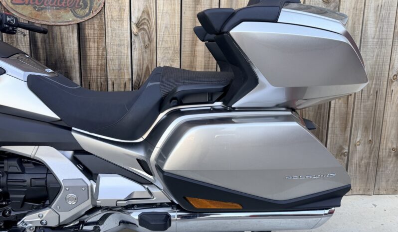 HONDA GL1800 GOLDWING lleno