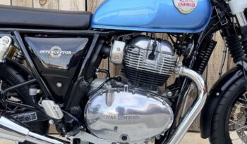 ROYAL ENFIELD INTERCEPTOR 650 lleno