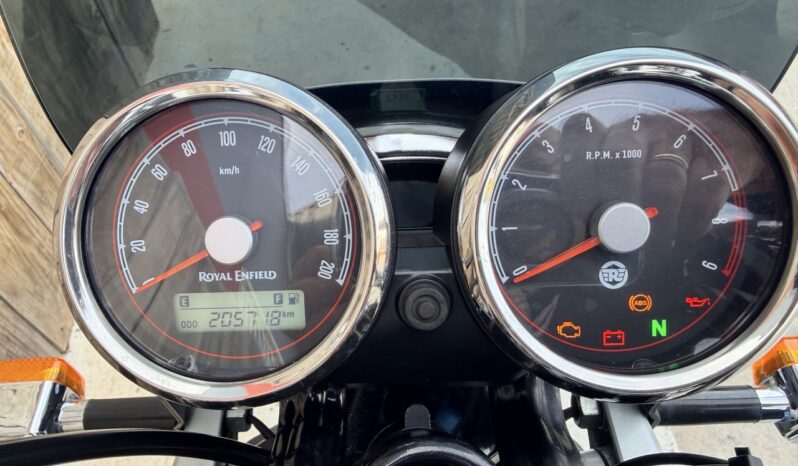 ROYAL ENFIELD INTERCEPTOR 650 lleno