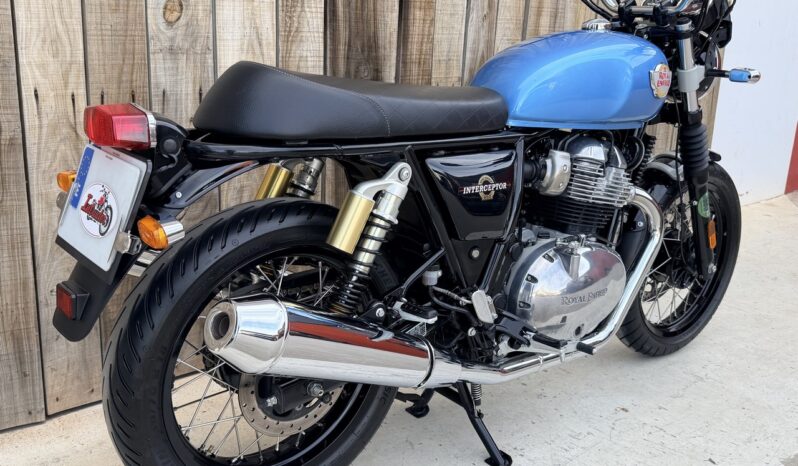 ROYAL ENFIELD INTERCEPTOR 650 lleno