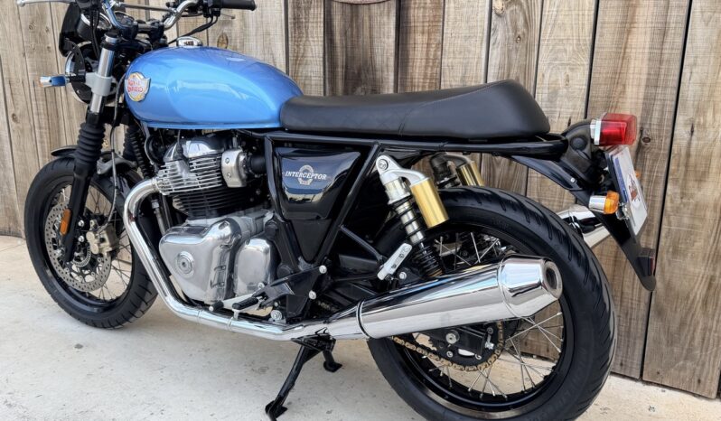 ROYAL ENFIELD INTERCEPTOR 650 lleno