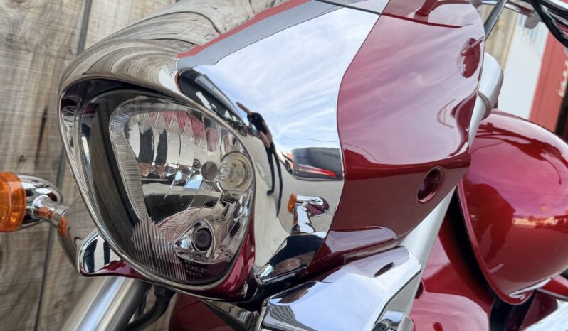 SUZUKI M1800R INTRUDER lleno
