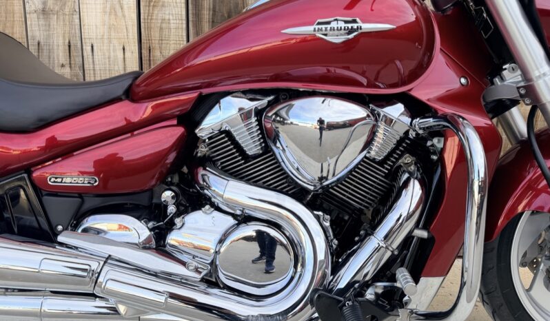 SUZUKI M1800R INTRUDER lleno