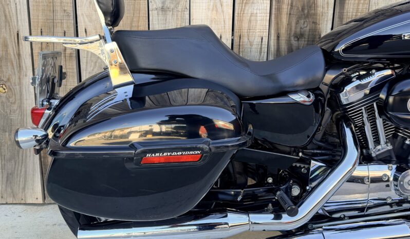 HARLEY DAVIDSON XL1200 CUSTOM lleno