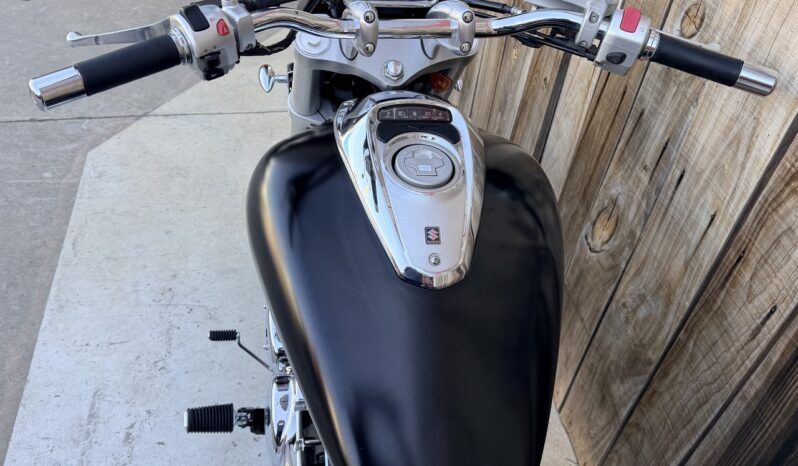 SUZUKI M800 INTRUDER A2 lleno