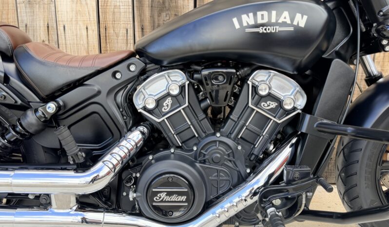 INDIAN SCOUT BOBBER 1200 lleno