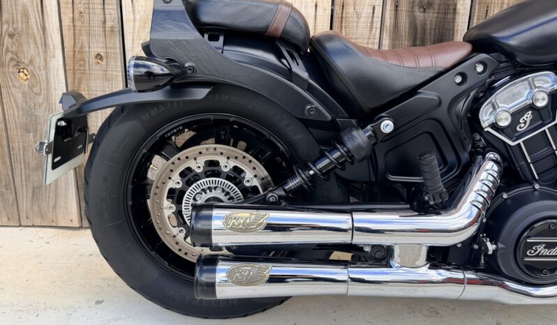 INDIAN SCOUT BOBBER 1200 lleno