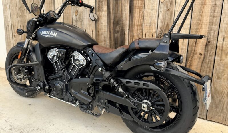 INDIAN SCOUT BOBBER 1200 lleno