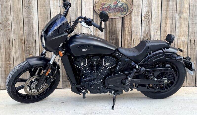 INDIAN SCOUT ROGUE 1200 lleno