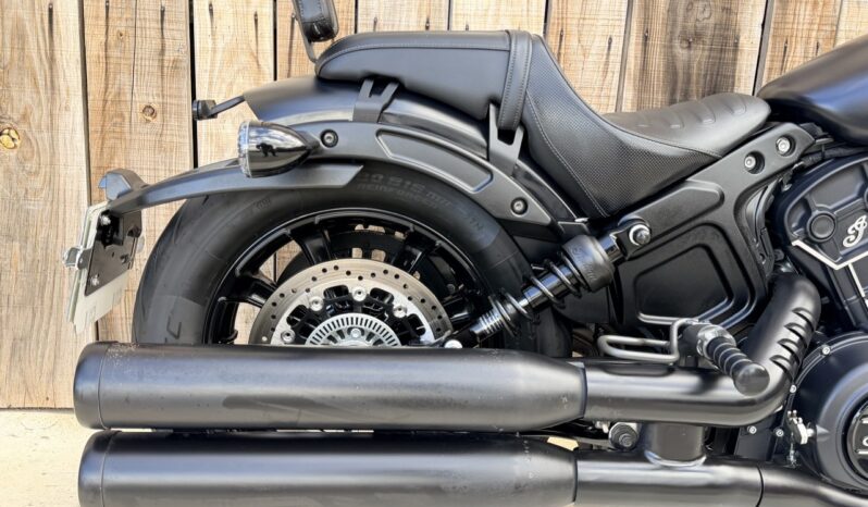 INDIAN SCOUT ROGUE 1200 lleno