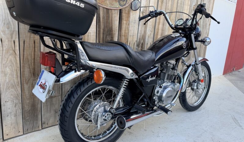 YAMAHA SR250 SPECIAL lleno