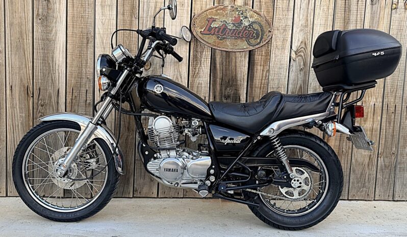 YAMAHA SR250 SPECIAL lleno