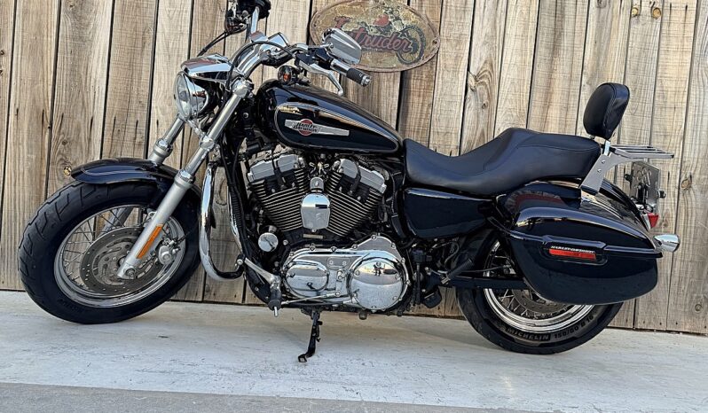 HARLEY DAVIDSON XL1200 CUSTOM lleno
