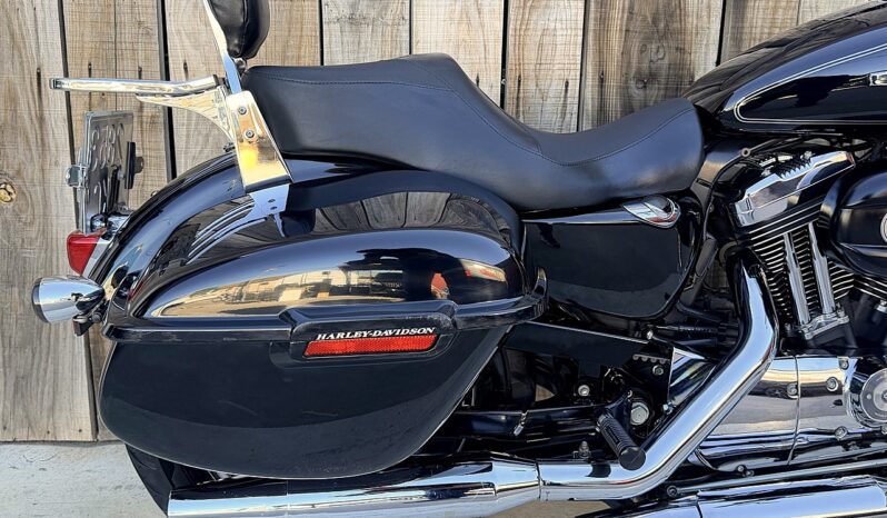 HARLEY DAVIDSON XL1200 CUSTOM lleno