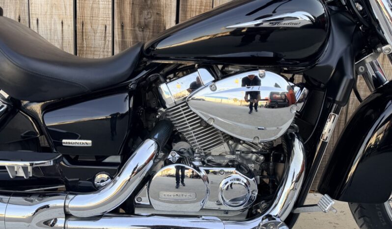 HONDA VT750 SHADOW A2 lleno