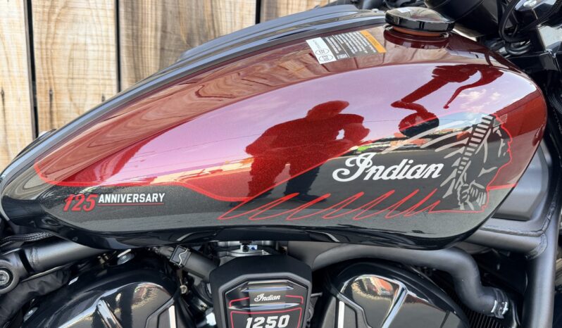 INDIAN SCOUT BOBBER 125 TH LIMITED EDITION 179/450 lleno