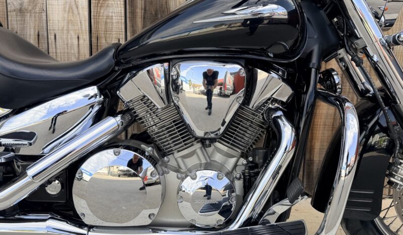 HONDA VTX1300 lleno