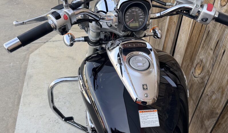 SUZUKI M800 INTRUDER lleno