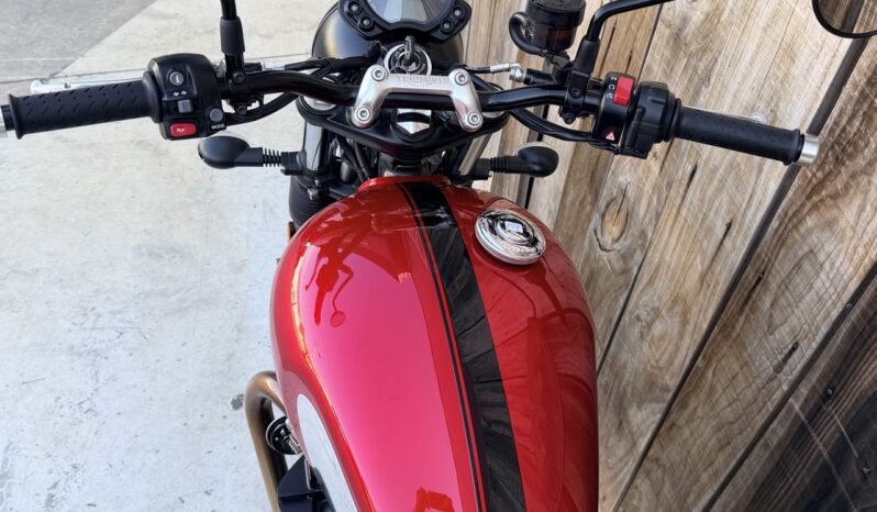 TRIUMPH SPEED TWIN 900 lleno