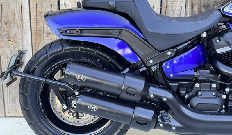 HARLEY DAVIDSON FAT BOB 114 lleno