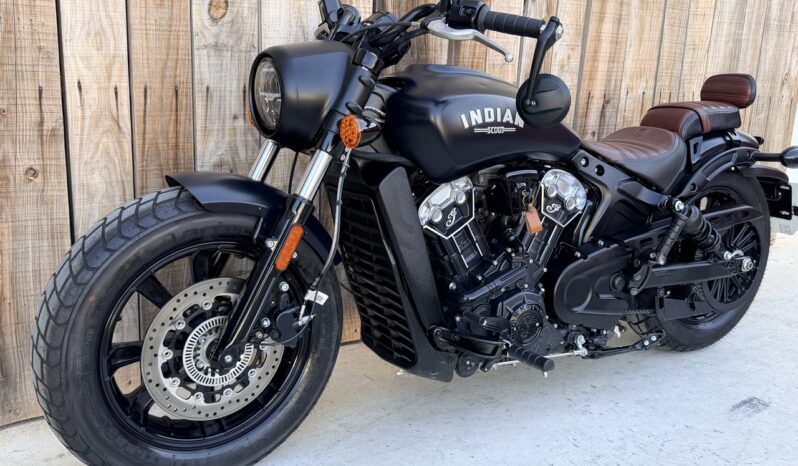 INDIAN SCOUT BOBBER 1200 lleno