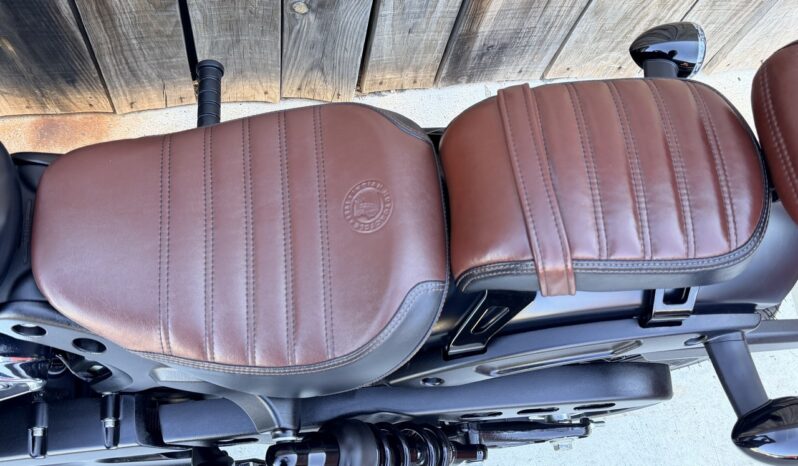INDIAN SCOUT BOBBER 1200 lleno