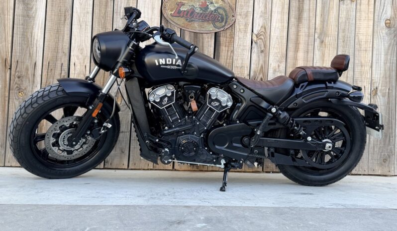 INDIAN SCOUT BOBBER 1200 lleno