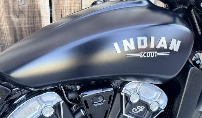 INDIAN SCOUT BOBBER 1200 lleno
