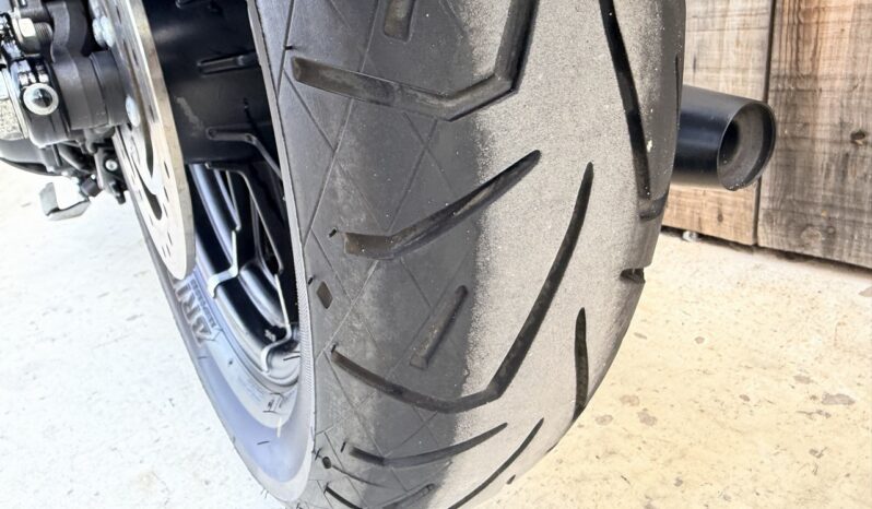 HARLEY DAVIDSON XL883 IRON ABS lleno