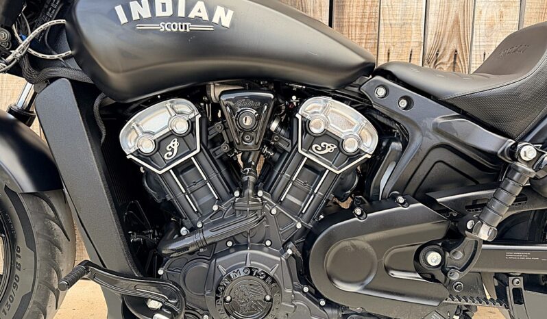 INDIAN SCOUT BOBBER 1200 lleno