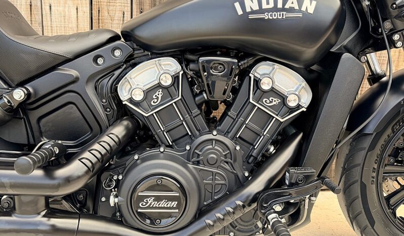 INDIAN SCOUT BOBBER 1200 lleno